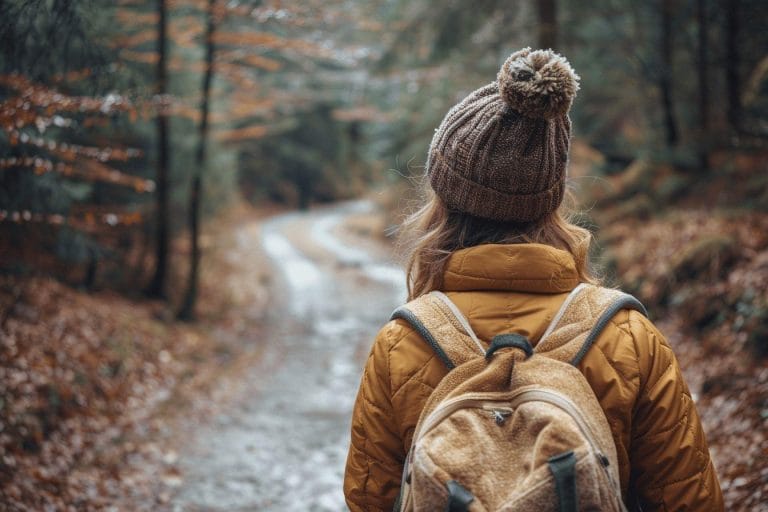 Voyager seul en tant qu'introverti : conseils et astuces pour profiter de son voyage en solo