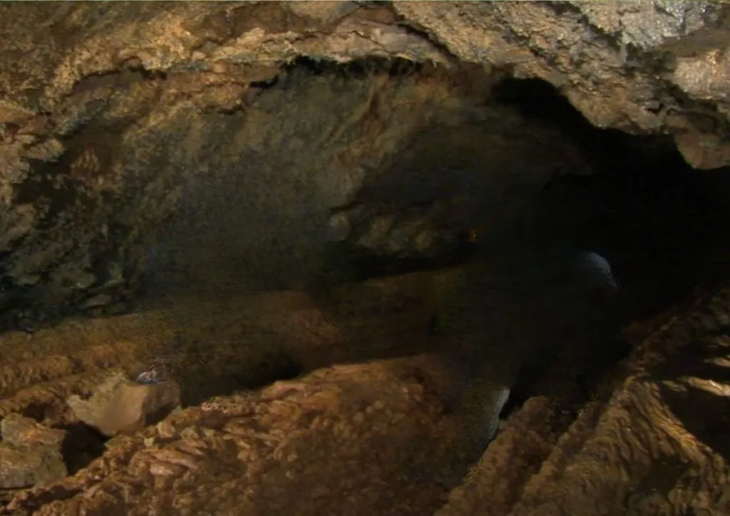 tunnels de lave ile de la réunion